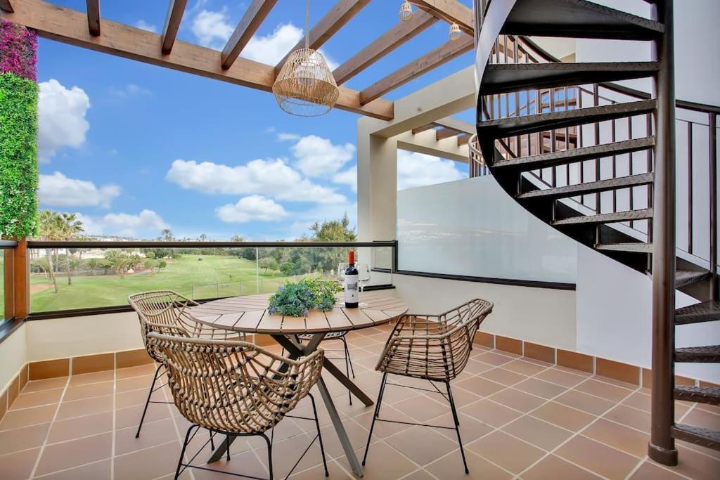 2 Terraces Apartment W/ Astonishing Views. Costa De Antigua Bagian luar foto