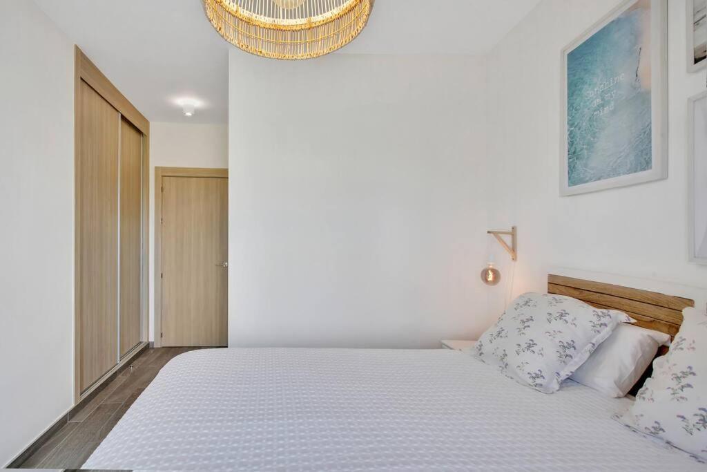 2 Terraces Apartment W/ Astonishing Views. Costa De Antigua Bagian luar foto